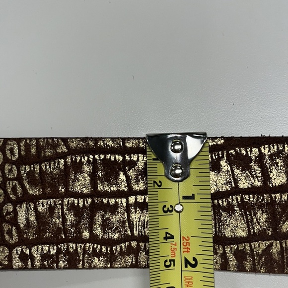 Chicos size small leather / gold tone belt - Picture 7 of 10